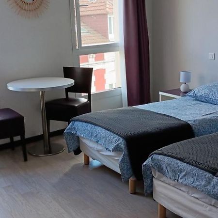 Studio 24M2 Au 4Eme Etage Ascenseur A Cote De La Gare Sncf Лурд Екстериор снимка
